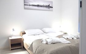 Bedroom Apartments Krzywoustego 14